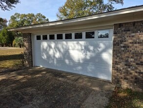 1107 Davis Dr in Atmore, AL - Building Photo - Building Photo