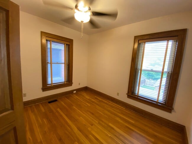 629 Dennison Ave in Columbus, OH - Building Photo - Building Photo