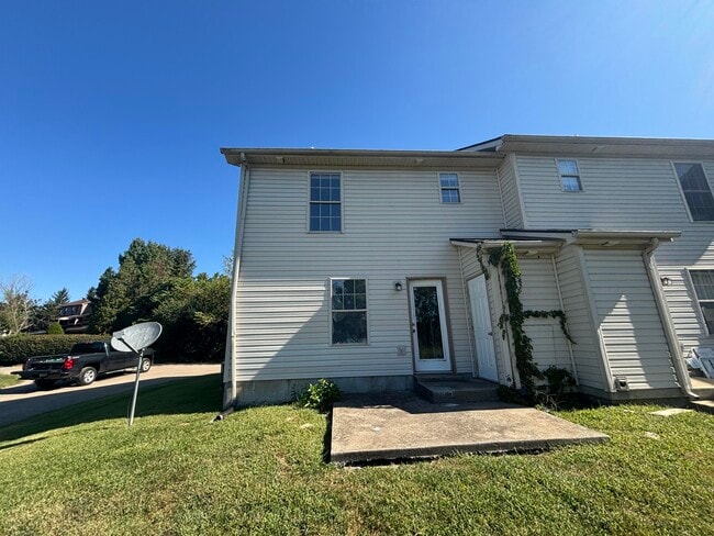 2744 Hayden Park Ln in Lexington, KY - Building Photo - Building Photo