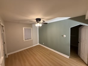 208 Frank Ave in Joliet, IL - Foto de edificio - Building Photo