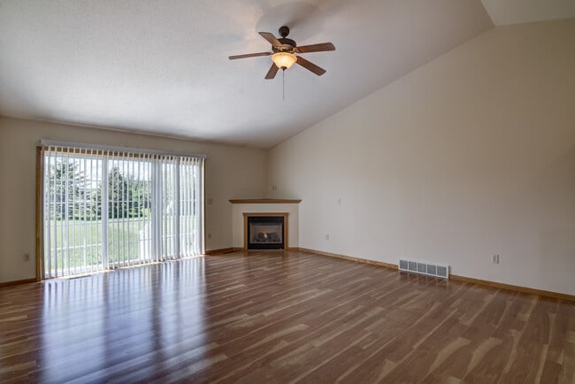 5538 165th St E in Chippewa Falls, WI - Building Photo - Building Photo