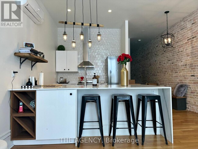 73 Grand River St N in Brant, ON - Building Photo - Building Photo