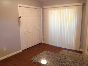 4904 Merritt Cir in Austin, TX - Building Photo - Building Photo