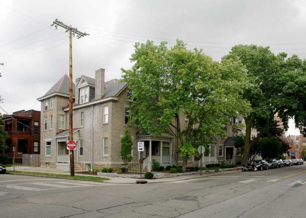 28-60 Buttles Ave in Columbus, OH - Foto de edificio