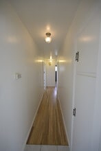 1829 E Severn Dr in Holladay, UT - Foto de edificio - Building Photo