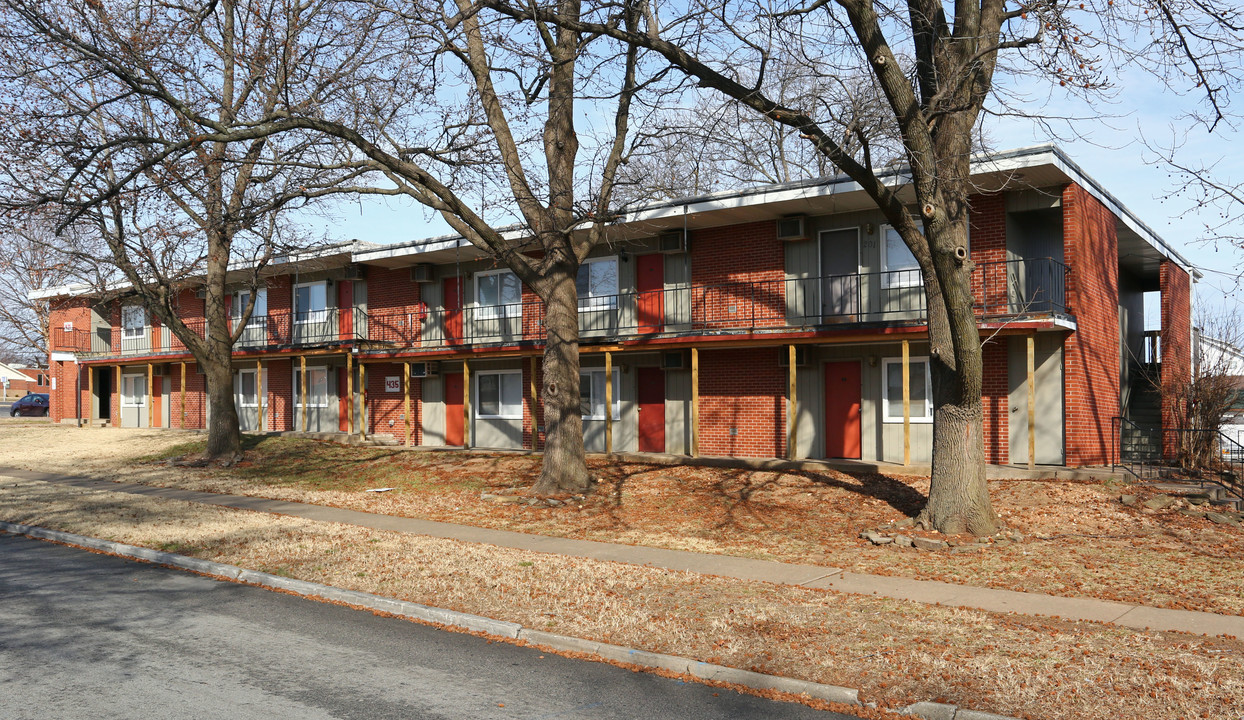 Central Flats in Springfield, MO - Building Photo