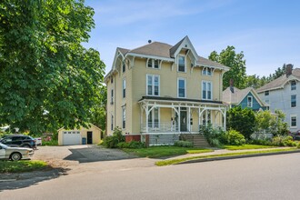 68 Walton St in Portland, ME - Foto de edificio - Building Photo