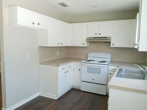 1710 Sun Beam Dr in Corpus Christi, TX - Building Photo - Building Photo
