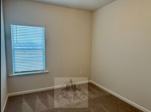 42 Floating Brg Trl in Lillington, NC - Building Photo - Building Photo