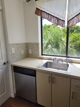 4222 Inverrary Blvd in Lauderhill, FL - Building Photo - Building Photo