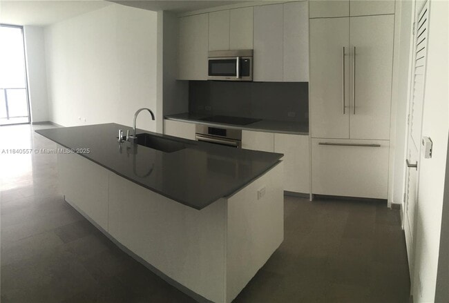 property at 68 SE 6th St