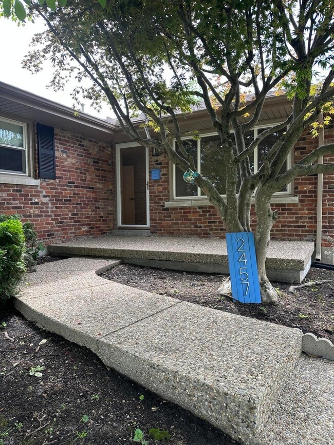 property at 2457 Eastway Dr