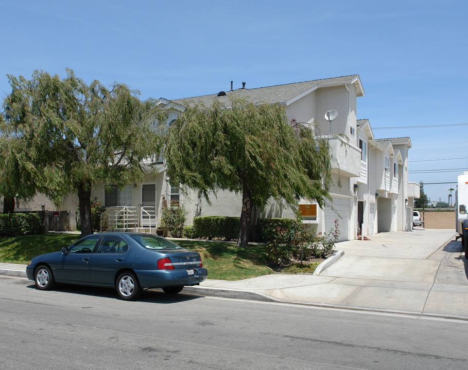 7791 Glencoe Ave in Huntington Beach, CA - Building Photo