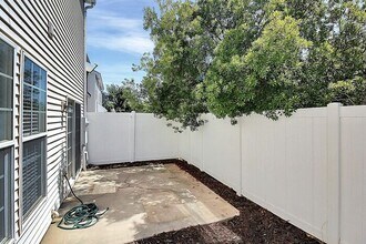 9033 Bishop Crest Ln in Charlotte, NC - Building Photo - Building Photo