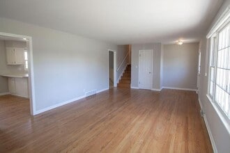 2207 Bushnell Dr in Columbia, MO - Building Photo - Building Photo