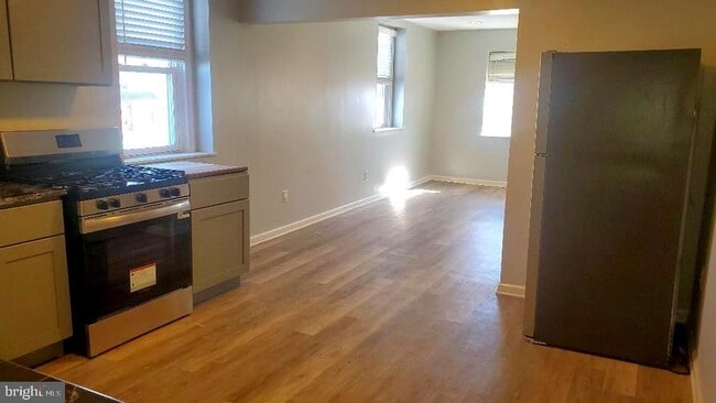 property at 29 E Hinckley Ave