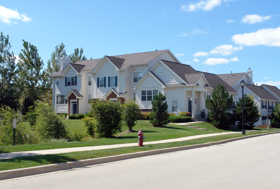 River Mill Crossings in Wheeling, IL - Building Photo