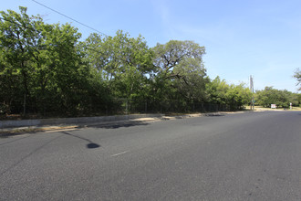 The Circle at Nelms in Austin, TX - Building Photo - Other