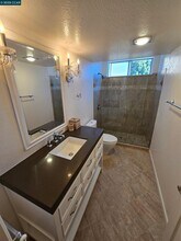 2121 Vale Rd in San Pablo, CA - Building Photo - Building Photo