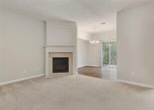 924 Magnolia Leaf Dr in Woodstock, GA - Building Photo - Building Photo