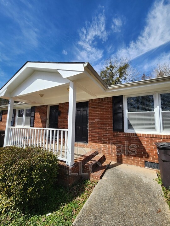 4504 Cemetery St in Powder Springs, GA - Building Photo