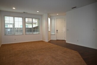 1120 Park Terrace Dr in Galt, CA - Building Photo - Building Photo