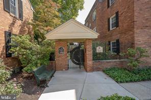 42 Conshohocken State Rd in Bala Cynwyd, PA - Building Photo - Building Photo