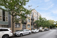 180 Scholes Street in Brooklyn, NY - Building Photo - Building Photo