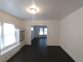 11502 Ohlman Ave, Unit 2 Apartments