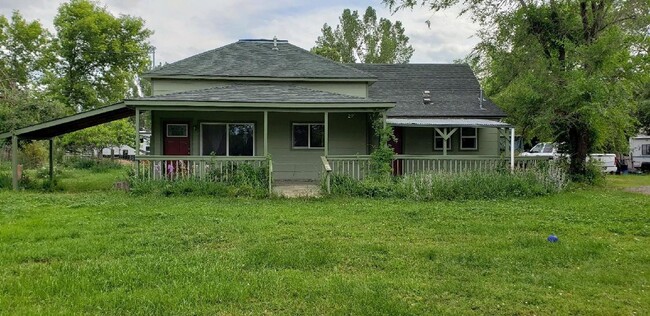 property at 1380 S Main St