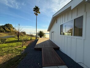 31425 Green Rd in Cloverdale, CA - Building Photo - Building Photo