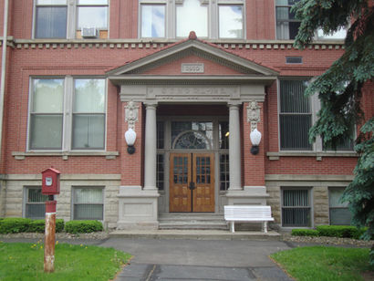 Euclid Gardens in Jamestown, NY - Foto de edificio