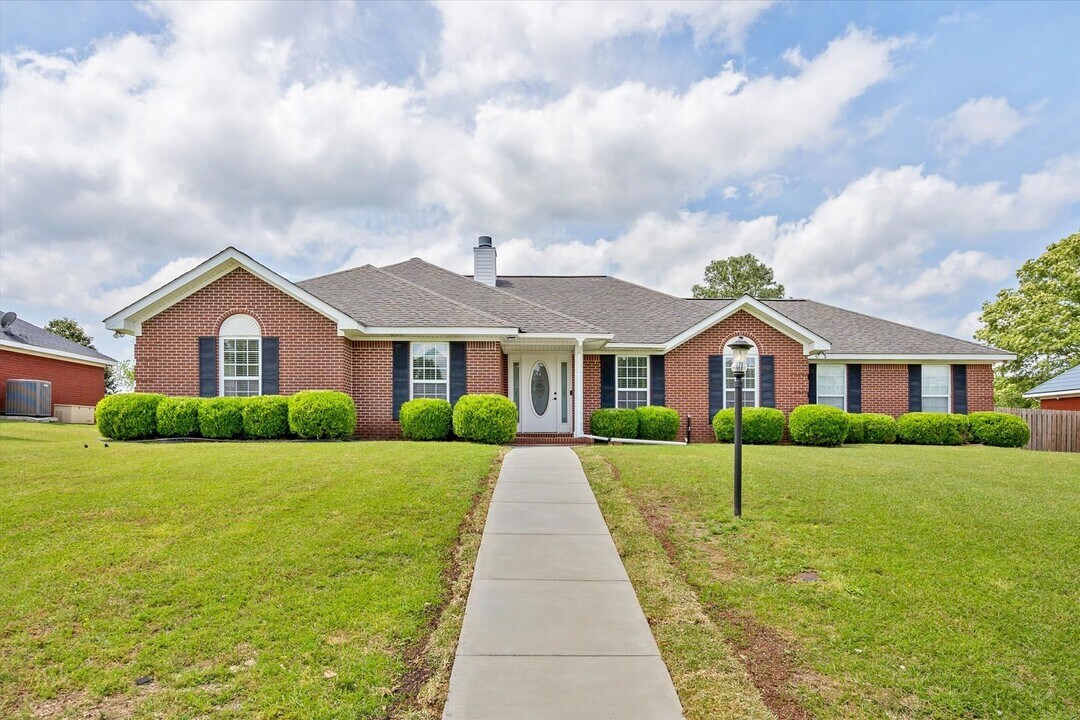 3709 Seleste Dr in Mobile, AL - Foto de edificio
