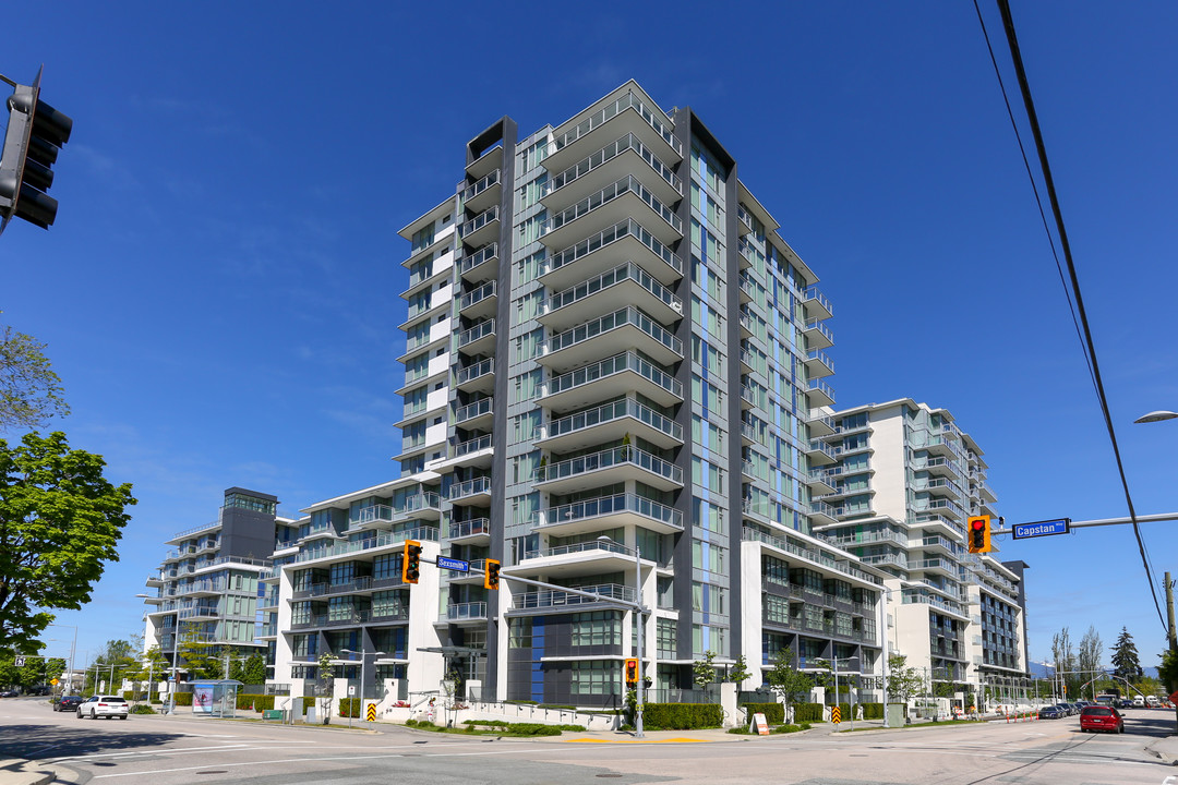 Pinnacle Living at Capstan Village Building 1 in Richmond, BC - Building Photo