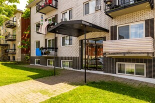 6040 Renoir Rue in Montréal, QC - Building Photo