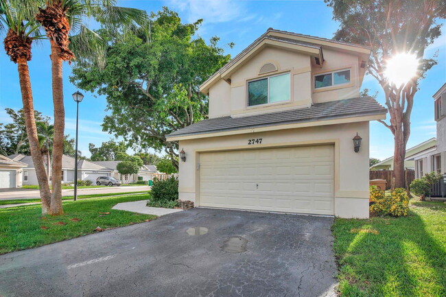 2747 Pinewood Ct in Davie, FL - Foto de edificio - Building Photo