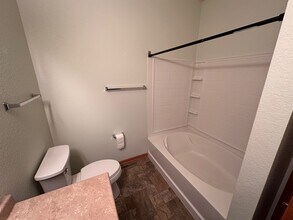 W1158 Meadowsweet Pass in Ixonia, WI - Building Photo - Building Photo