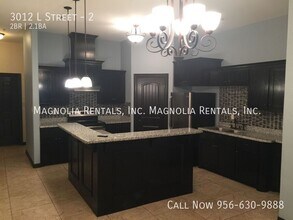 3012 S L St, Unit 2 in McAllen, TX - Building Photo - Building Photo