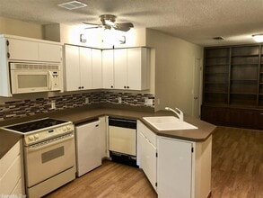 20 Perralena Way in Hot Springs, AR - Building Photo - Building Photo