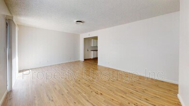 1452 Victor Ave in Redding, CA - Building Photo - Building Photo