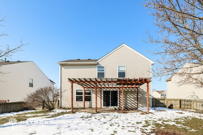 196 Worthington Dr in Germantown, OH - Building Photo - Building Photo