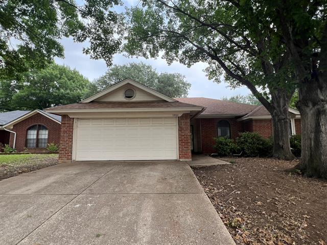 property at 6804 Wayfarer Trail