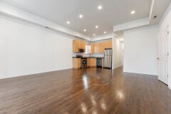 2106 N Campbell Ave, Unit 1001 in Chicago, IL - Foto de edificio - Building Photo