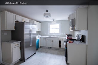 7823 Eagle St in Wauwatosa, WI - Foto de edificio - Building Photo