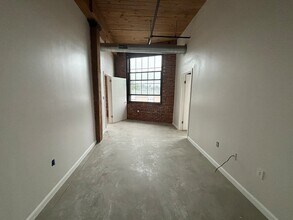 88 Gerrish Ave, Unit 202 in Chelsea, MA - Building Photo - Building Photo