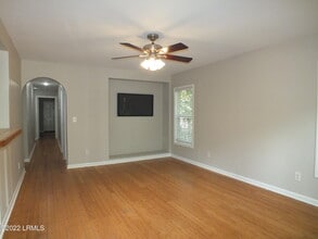 418 Meritta Ave in Beaufort, SC - Building Photo - Building Photo