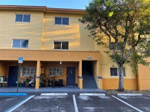 14970 SW 82nd Ln-Unit -11-203 in Miami, FL - Building Photo - Building Photo