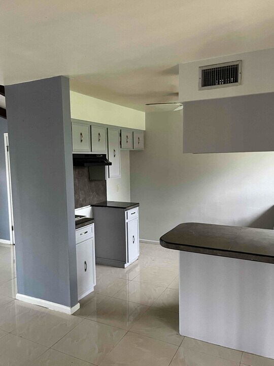 234 E Los Ebanos Blvd in Brownsville, TX - Building Photo