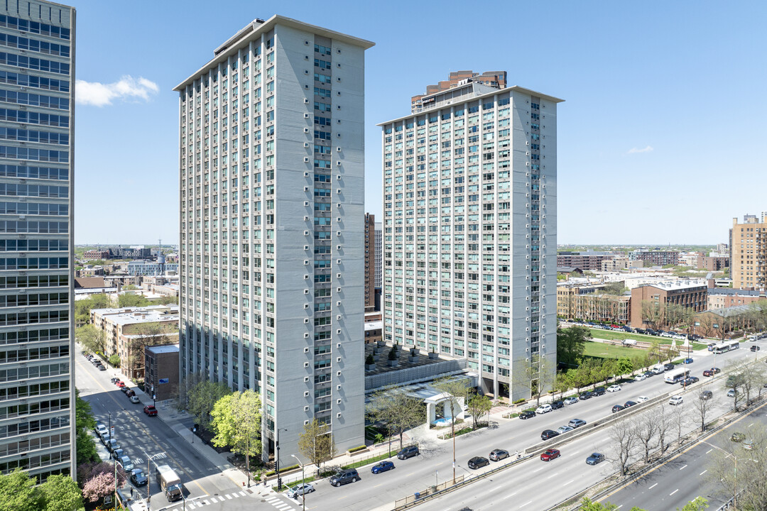 3600 N Lake Shore Dr in Chicago, IL - Foto de edificio