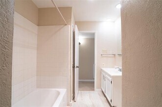 3101 Silverdale Ln in Garland, TX - Building Photo - Building Photo